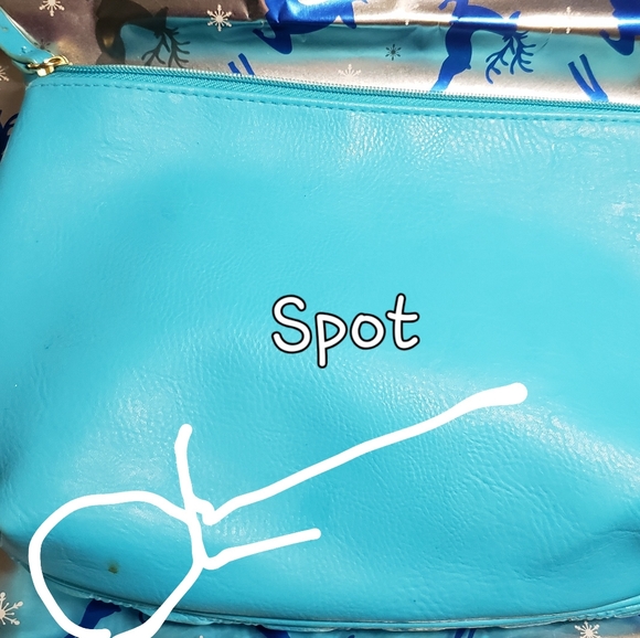 Elizabeth Arden travel bag - Picture 3 of 7